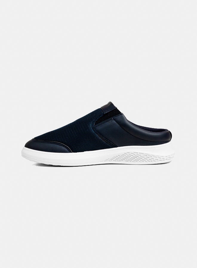 High Top Sneaker