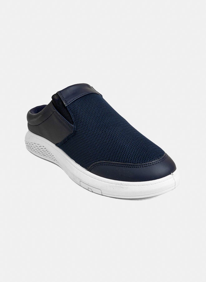 High Top Sneaker