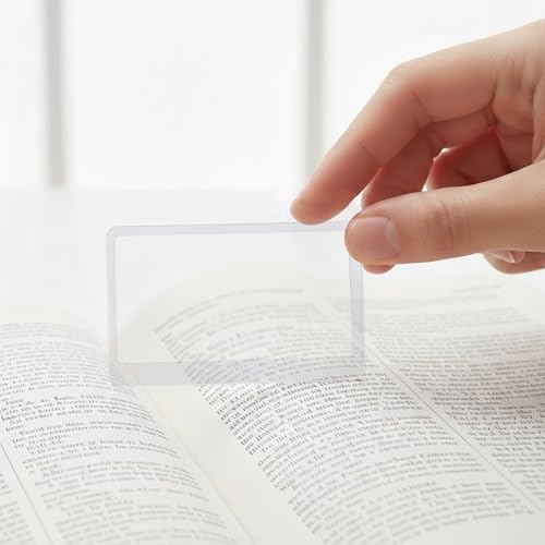 oddpod™ 10 Pcs Credit Card Size Fresnel Lens & Flexible Plastic 3X Magnifying Sheet - Pack of 10 - Image 1