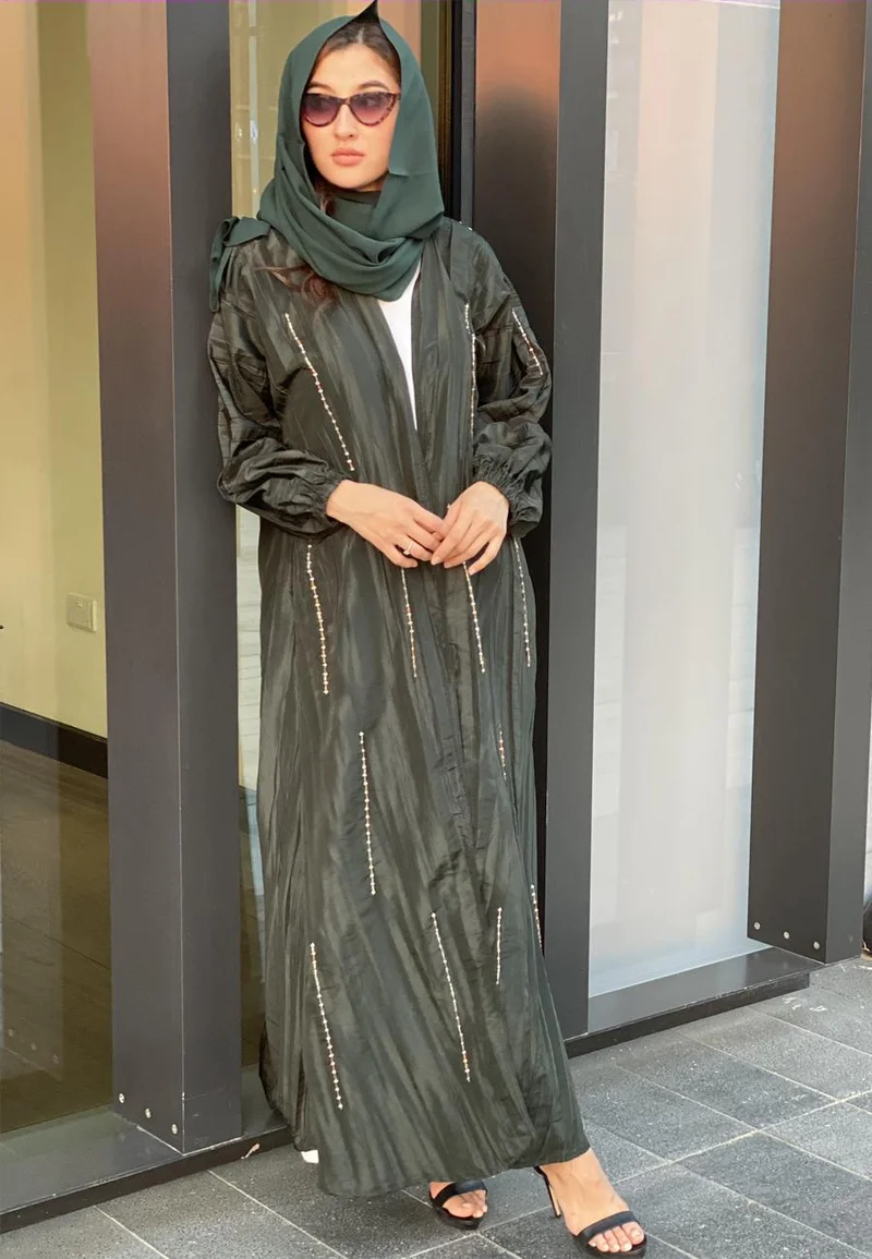 Moistreet Pleated Open Abaya