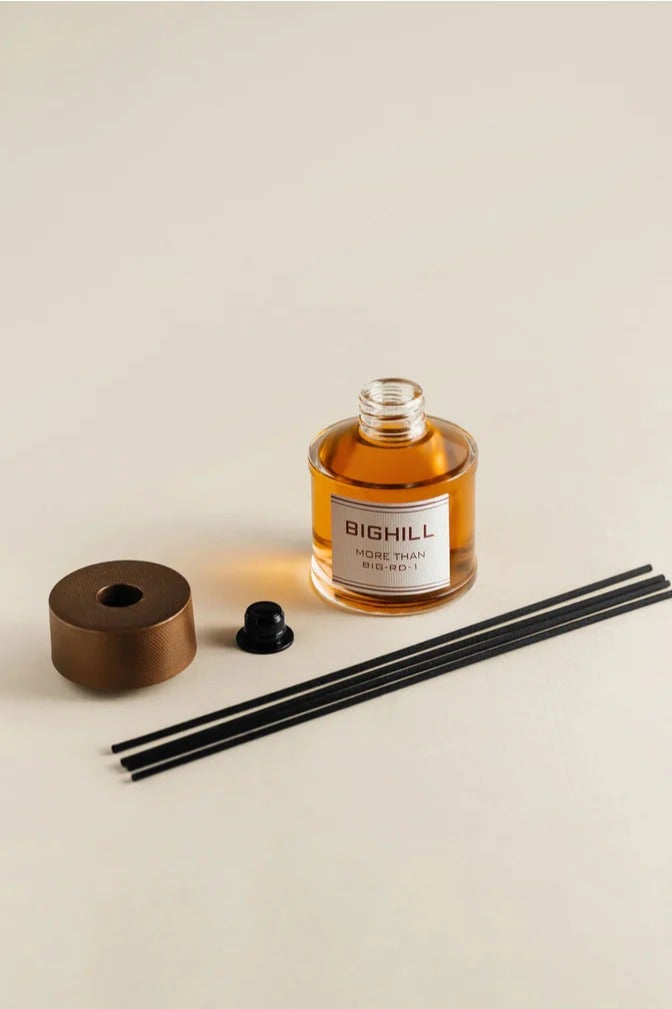 بيج هيل معطر جو حصري من بيج هيل مع أعواد - سعة أكثر من ١٢٠ مل - Image 2