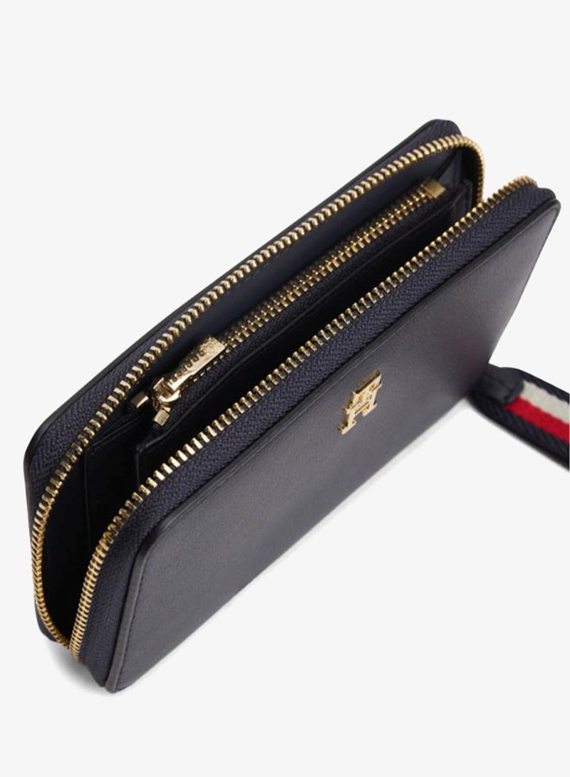 TOMMY HILFIGER Signature Tape Wrist Strap Wallet - Image 3