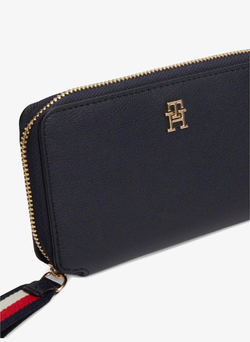 TOMMY HILFIGER Signature Tape Wrist Strap Wallet - Image 4