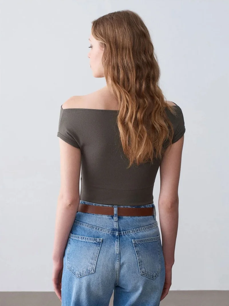 ديلفين DILVIN Off-Shoulder Slim Fit Jersey Blouse