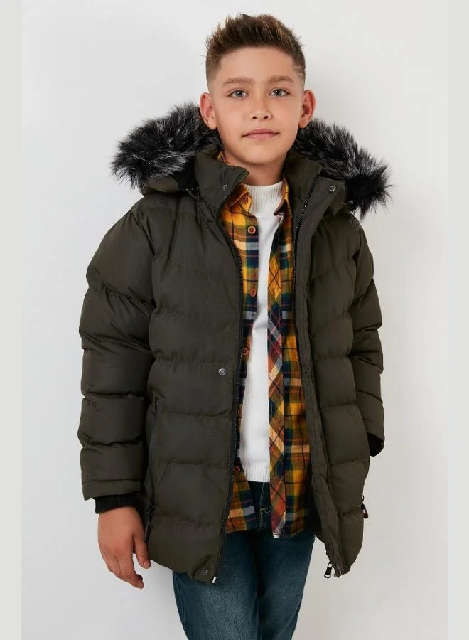 ليلا معطف بقلنسوة قابلة للإزالة مبطن بالفرو الصناعي من ليلا للأولاد