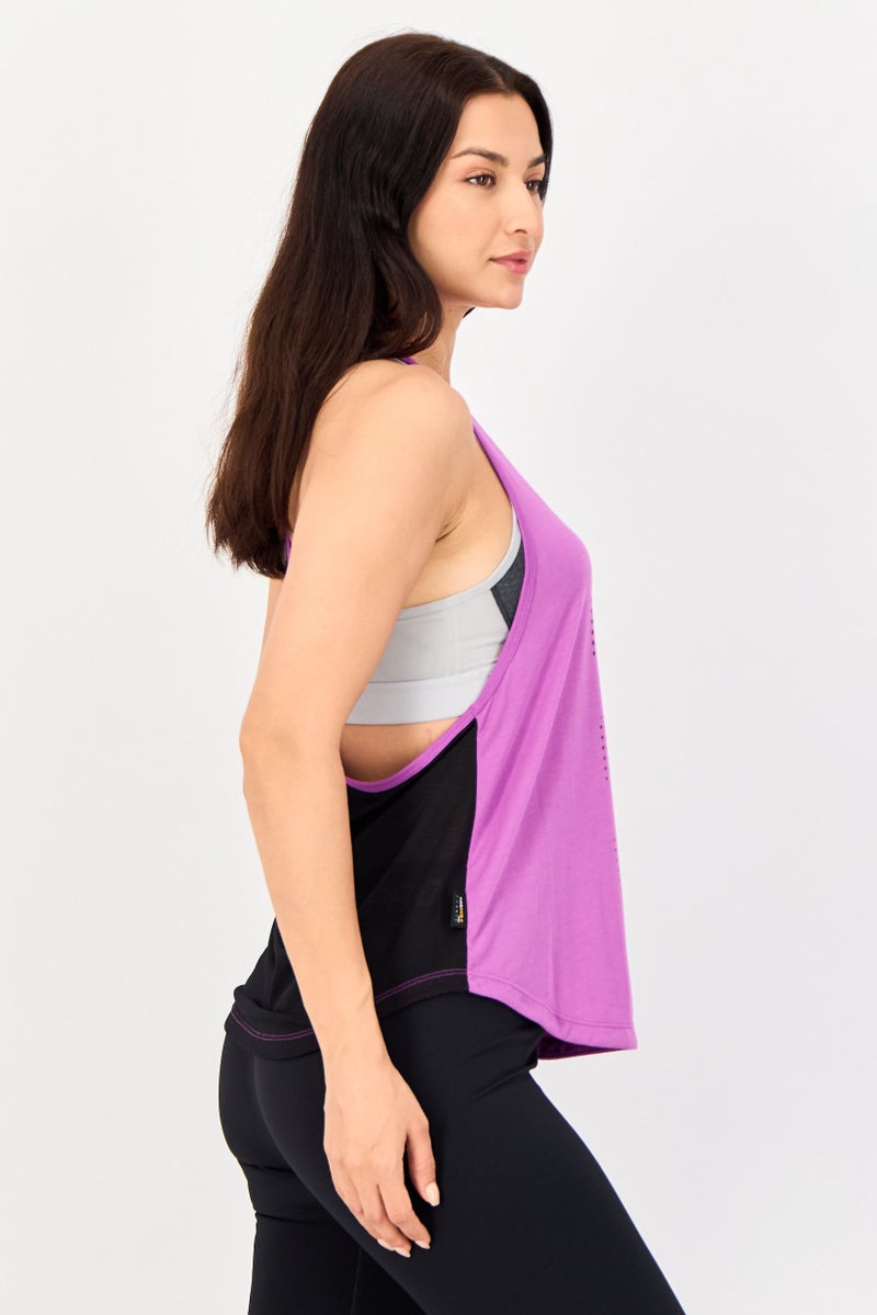 Reebok تي شيرت تدريب بلا أكمام للنساء، متعدد الألوان - Image 2