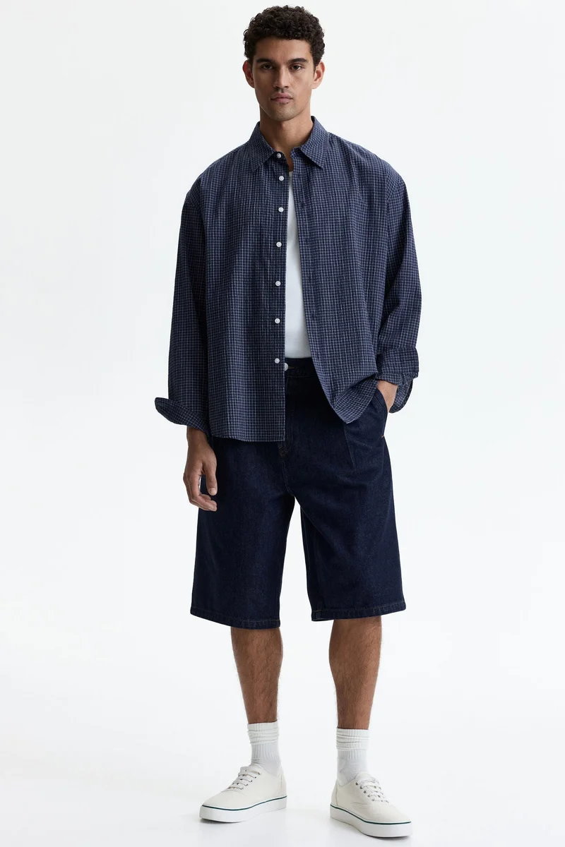 Baggy pleated denim shorts