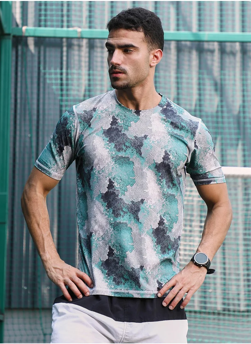 Campus Sutra Campus Sutra Men's Forest Green & Charcoal Black Blur-Imprint Activewear T-Shirt For Casual Wear | Crew Neck | Short Sleeves | Jersey T-Shirt Crafted With Comfort Fit For Everyday Wear