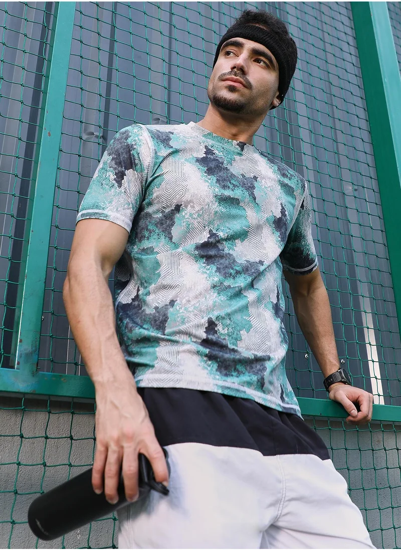 Campus Sutra Campus Sutra Men's Forest Green & Charcoal Black Blur-Imprint Activewear T-Shirt For Casual Wear | Crew Neck | Short Sleeves | Jersey T-Shirt Crafted With Comfort Fit For Everyday Wear