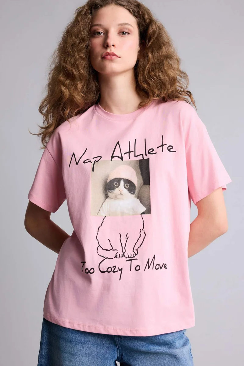ديفاكتو Short Sleeve Crew Neck Printed Oversize T-Shirt