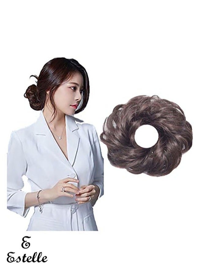 إستيل فوضوي الشعر سكرانشي مع شريط مطاطي مرن ذيل حصان وصلات شعر أوبدو تشينيون دونات ذيل حصان شعر صناعي مجعد للنساء (اللون # 2M33) - Image 1