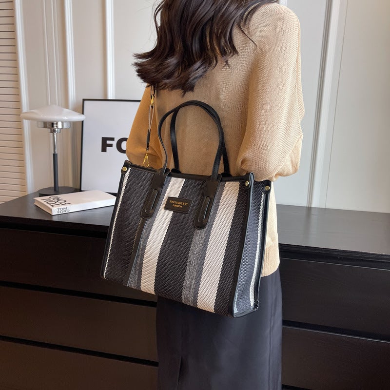 Korean Style Large Capacity Bag For Women 2023 New Fashion All-Match Handbag Internet Celebrity Casual Commuter Contrast Color Tote Bag - Image 4