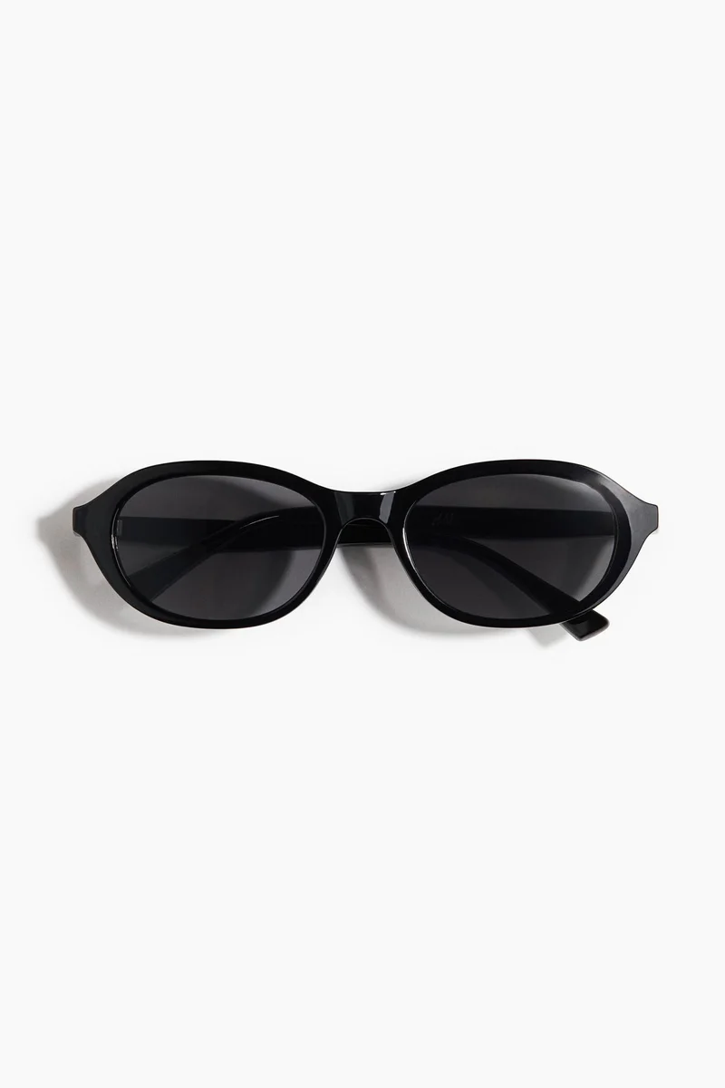 Oval sunglasses