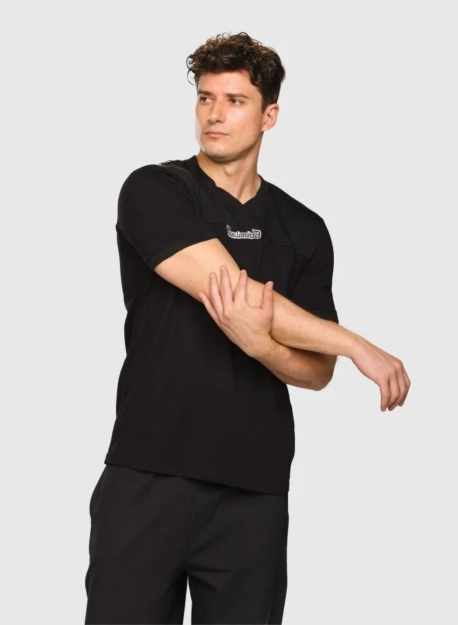 Musclemind Men's Printed V-Neck Regular Fit T-Shirt with Super Soft, Mesh Panels,Long-Lasting Colour, Wrinkle Resistant Stretchable Fabric, for All Day Comfort