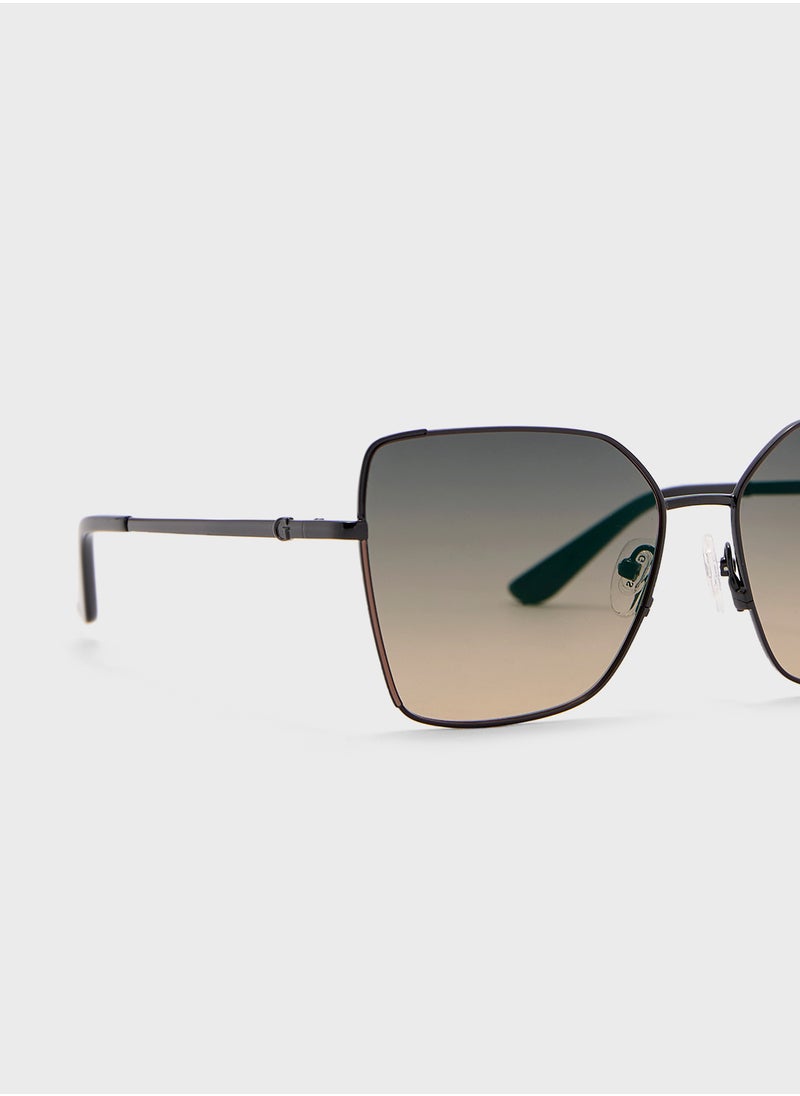 GUESS - Oversized Sunglasses - Image 1