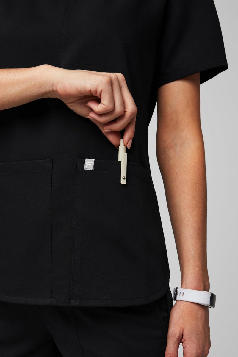Fabletics Women's Method 2-Pocket Scrub Top - MotionTech, 4-Way Stretch, Wrinkle-Resist, Anti-Shrink, L, Black - Image 4