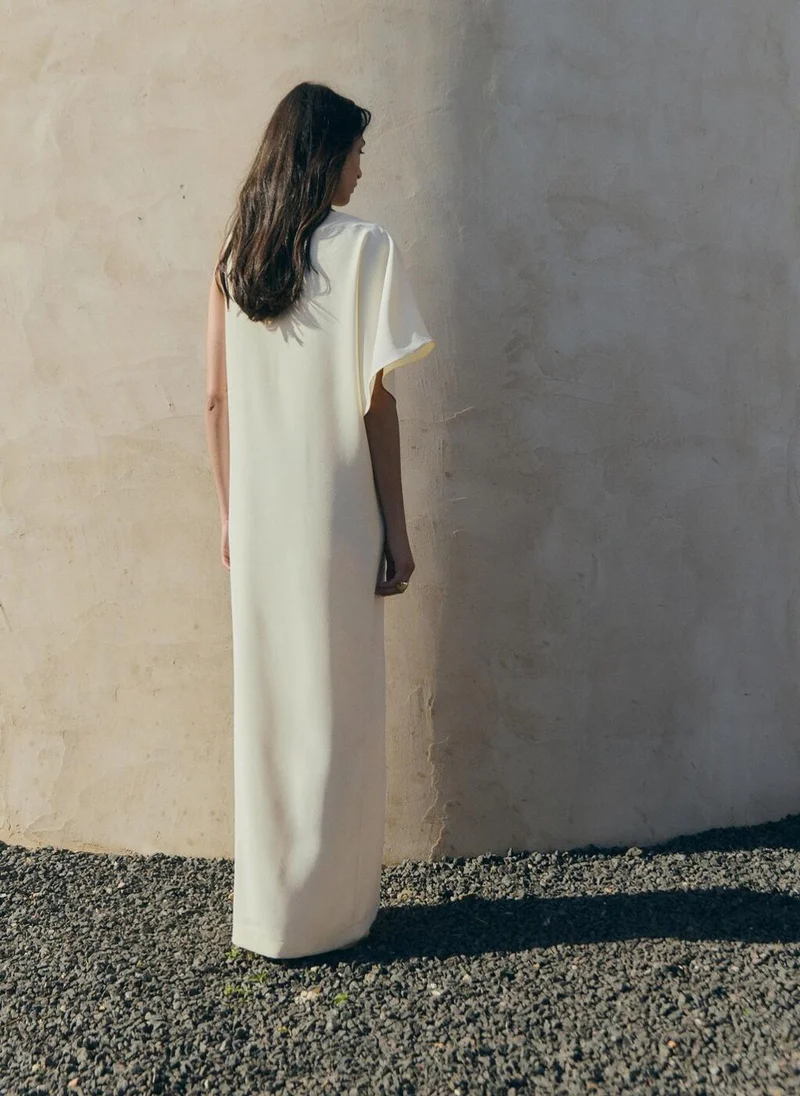 مانجو Long dress with asymmetrical sleeve