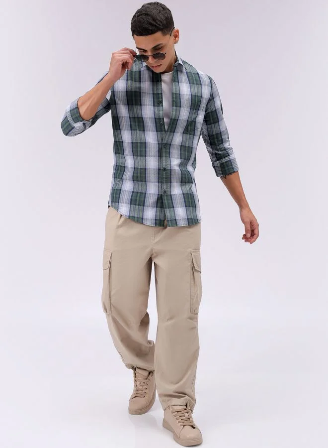 شركة المرآب الهندية Men Slim Fit Checkered Full Sleeves Cutaway Collar Casual Shirt