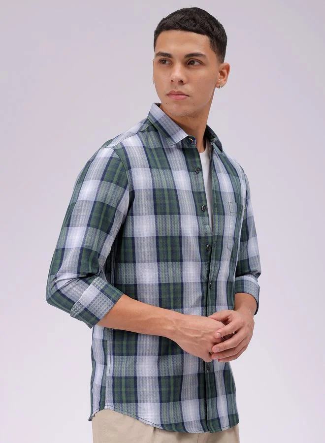 شركة المرآب الهندية Men Slim Fit Checkered Full Sleeves Cutaway Collar Casual Shirt