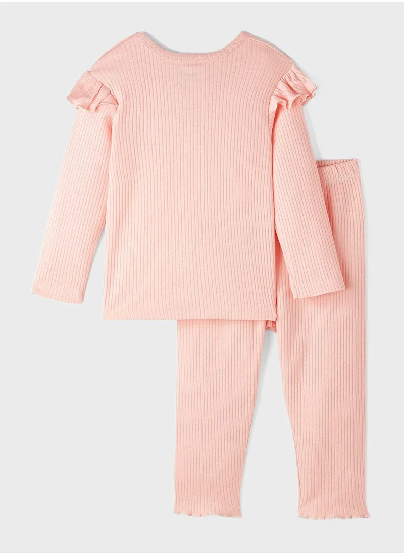 جون Kids Interlock Ruffle Set