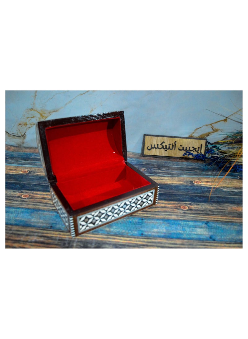 Egypt Antiques A box of jewelry or collectibles made of seashells, produced by Egypt Antiques - Image 3