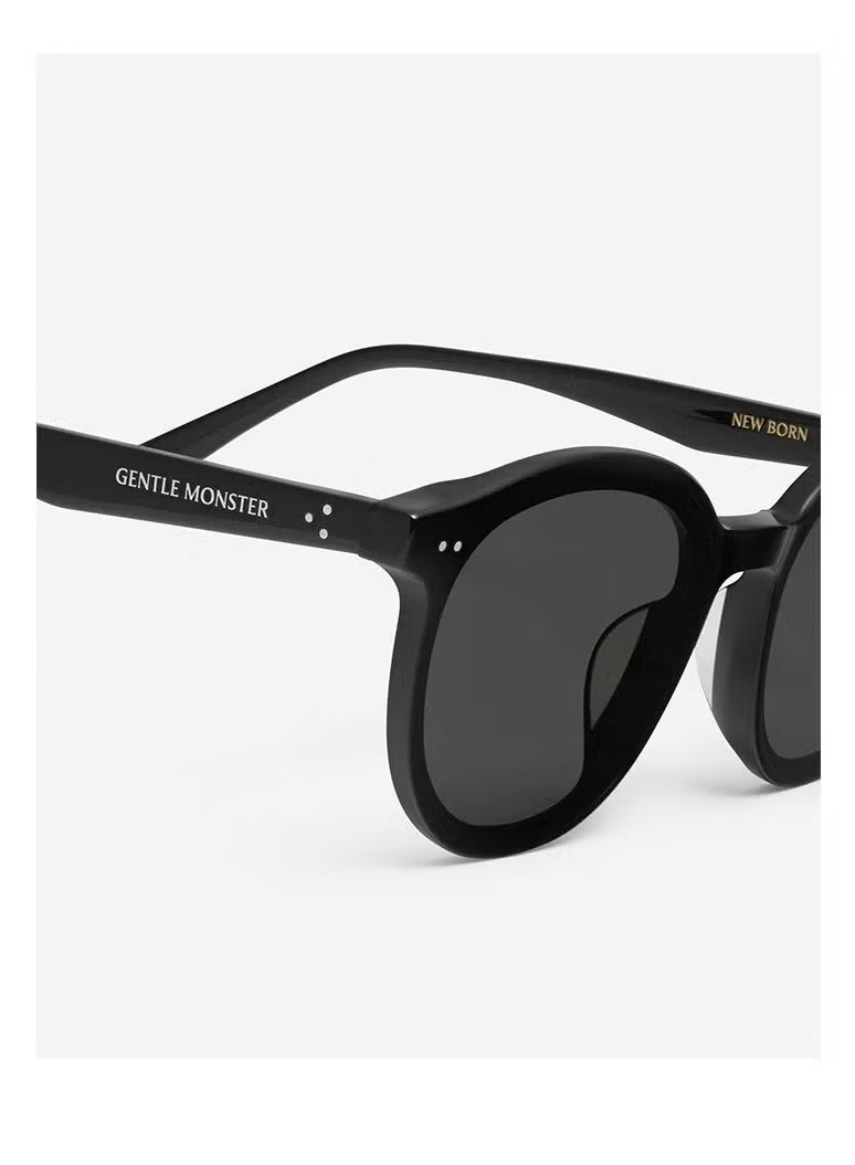 جنتل مونستر GENTLEMONSTER NEW BORN sunglasses: Black super sunglasses for sun protection for both men and women - Image 3