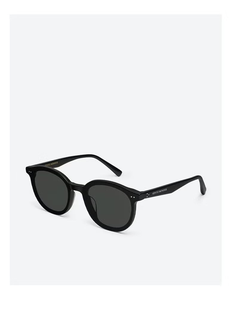 جنتل مونستر GENTLEMONSTER NEW BORN sunglasses: Black super sunglasses for sun protection for both men and women - Image 1