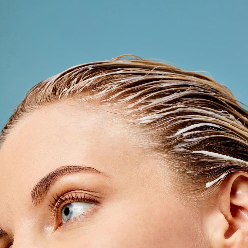 Acure بلسم أكور ببساطة لتنعيم الشعر - وزيت المارولا | 100% نباتي | رعاية شعر مدفوعة بالأداء | ينعم ويقلل التجاعيد | أبيض/أزرق، ماء جوز الهند، 8 أونصة سائلة - Image 3