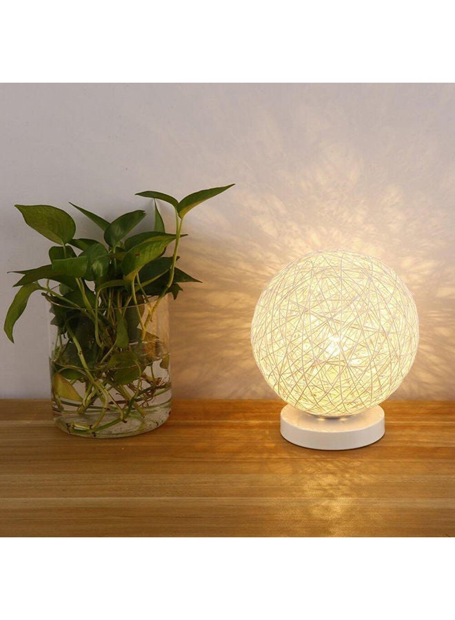 نيبمينينت مصباح على شكل كرة بتصميم مبتكر مزين بخيوط من الخيزران بالشغل اليدوي أبيض 8 x 9سم - Image 2