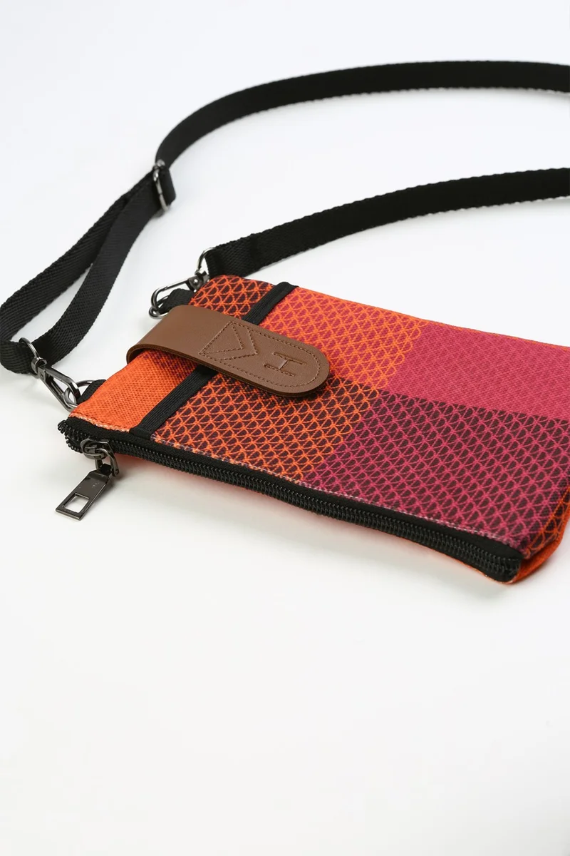 Hamur Dough Women's Cross Strap Wallet with Phone Compartment Shoulder Bag Leather Cover Berry