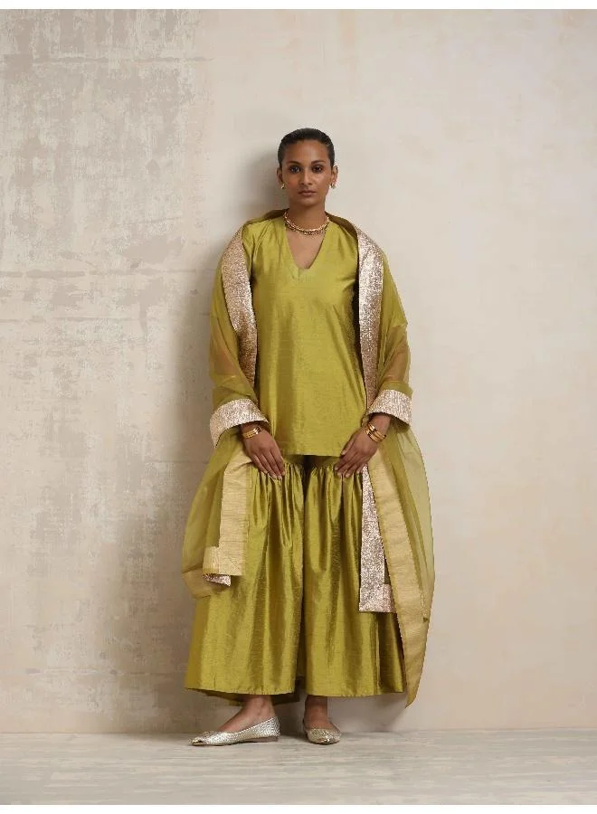 ترو برونز trueBrowns Green Silk Sharara Dupatta Set