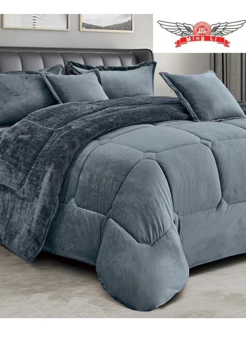 مينجلي مفرش شتوي نفرين نظام وجهين وجه مخمل وجه فرو - طقم مفارش 6 قطع ( 1 مفرش + 1 واقي مرتبة مطاط + 4 أغطية وسائد ديكورية )  مقاس المفرش 230X250 سم ومقاس واقي المرتبة 200×200+40 سم - Image 2
