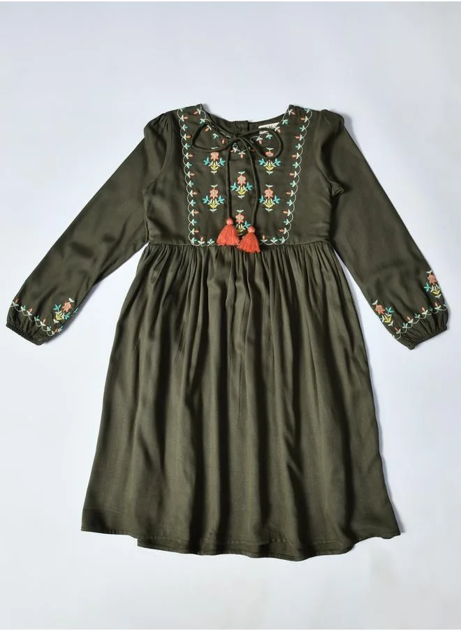 BELLA MODA Bella Moda Embroidered Tie-Up Neck Knee-Length Dress