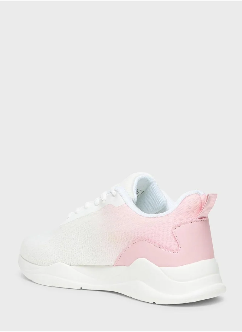 شو اكسبرس Lace Up Low Top Sneakers