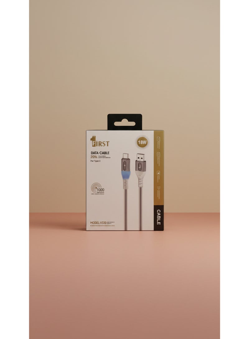 فيرست 1 كابل فرست 1 v220 بقدرة 18 واط لشحن الهواتف بنظام الشحن السريع, مع منفذ usb A الي Type-C - Image 4