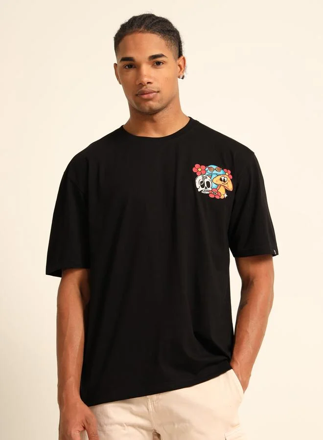 بوشيرت تيشيرت واسع بطبعة كتابة