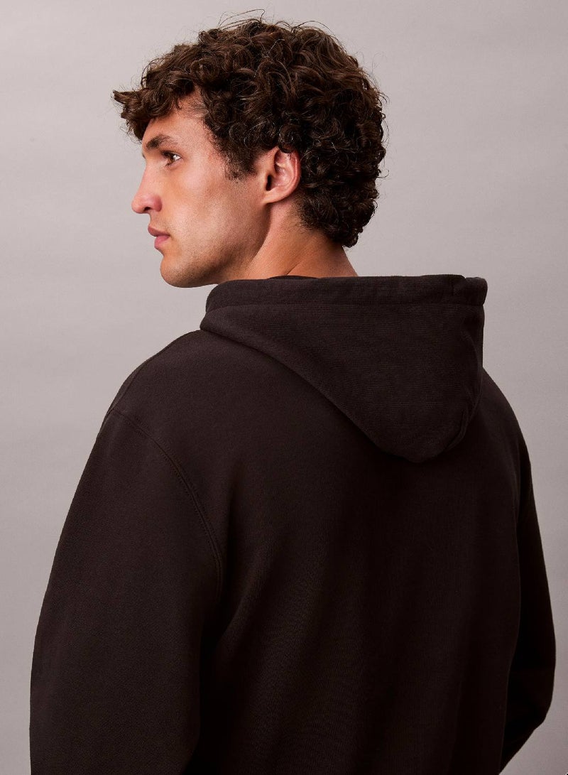 كالفن كلاين جينز هودي مزين بالشعار بقصّة مريحة - Image 3