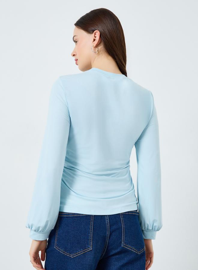 ستايلي تيشيرت سادة بتفاصيل مطوية - Image 5