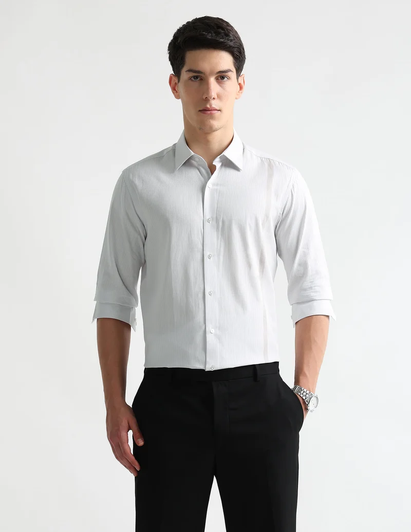 Arrow Vertical Striped Manhattan Slim Fit Shirt