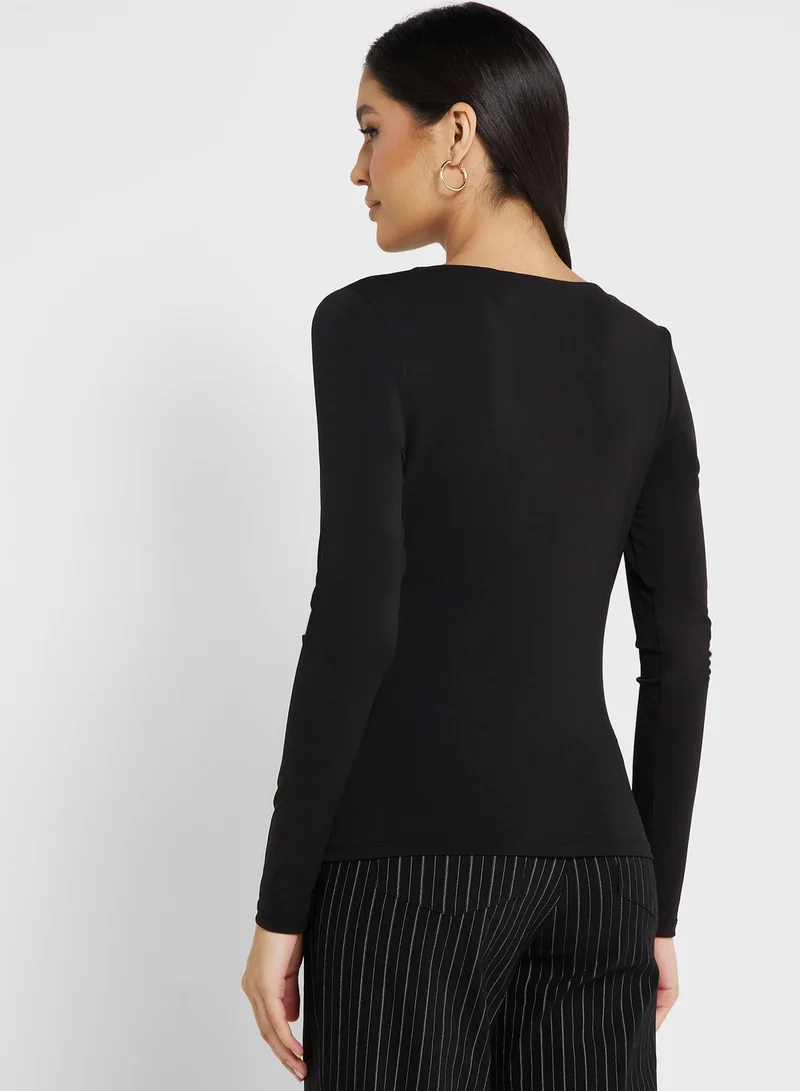 VERO MODA Front Twisted Top