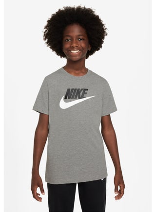 K Nsw Tee Futura Hbr - https://f.nooncdn.com/p/pzsku/Z0F2E5BBBBC2F298444A1Z/45/1744312838/5f7d192e-650e-4028-b977-e622eecdcf9b.jpg
