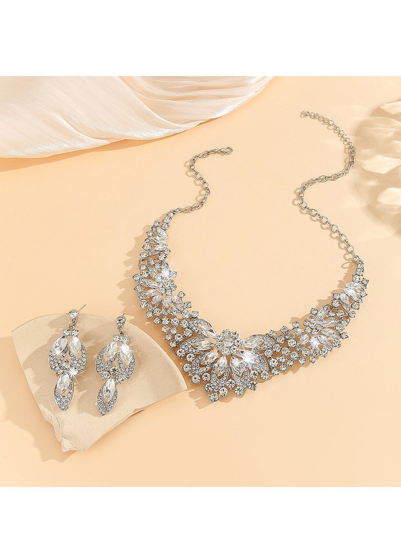2 Piece Necklace & Earrings Jewelry Set Shiny Chic Rhinestone Embellished Jewelry Set Perfect for Ladies Gifts for Girlfriends, Wife, Mother, Bridesmaids, Wedding Party, Gala Prom Accessories  - Image 3