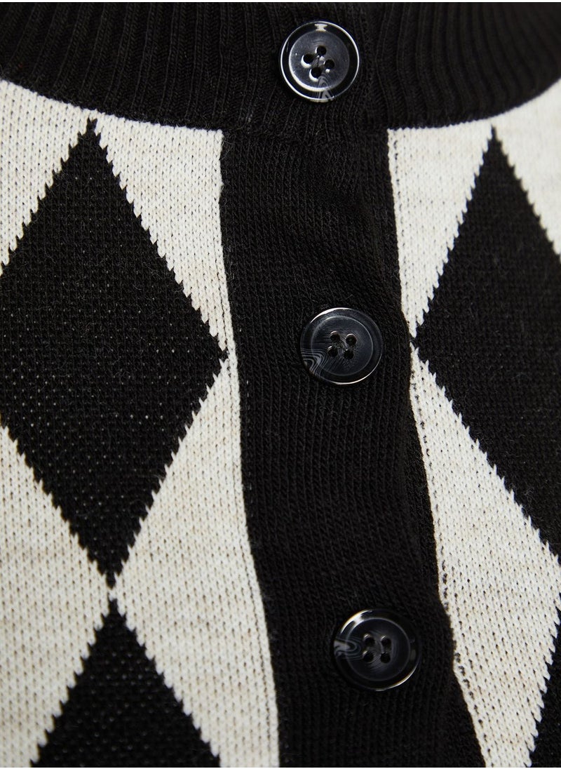 trendyol Printed Button Detail Cardigan  - Image 2