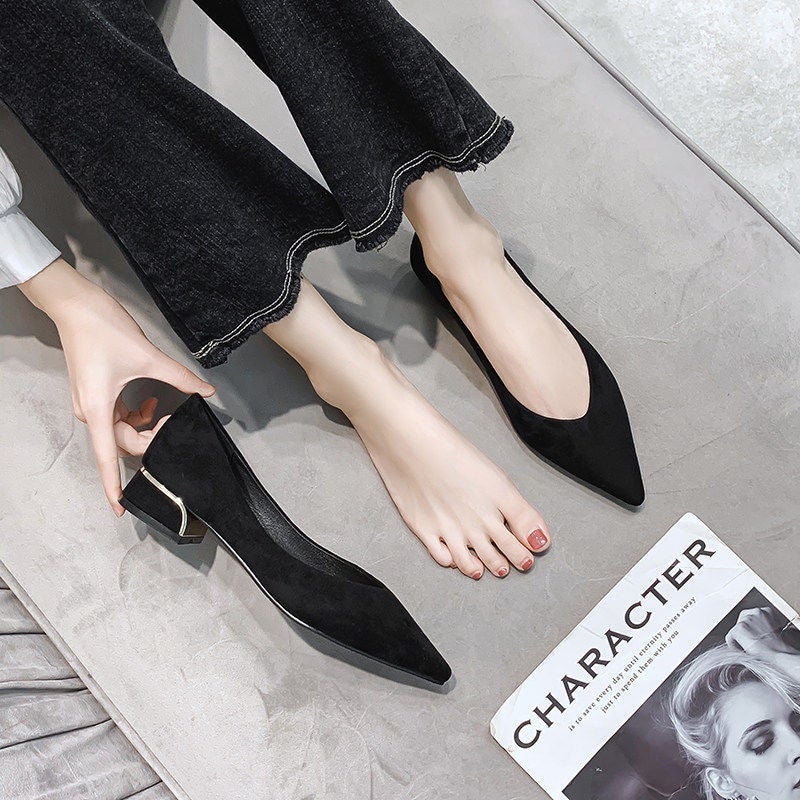 Pointed Toe Thick Heel Flats For Women 2025 Black Work Shoes For Women Low Heel Soft Sole Comfortable Professional Flats Shoes - Image 3