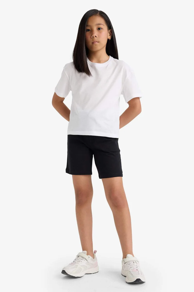 ديفاكتو Girl Relax Fit Elastic Waist Basic Shorts