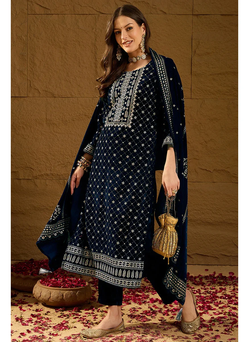 زيري سوق Blue Velvet Ethnic Motifs Printed Straight 3-Piece Suit Set