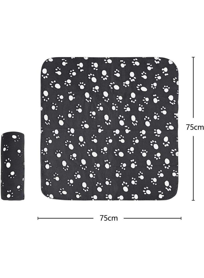 ChicAbode بطانية كلب، ووسادة قطّة، بطانية حيوانات أليفة ناعمة جدًا وممتلئة بالفراء، تُستخدم على صغير الكلاب أو عظام القطط، منشفة صغيرة لصغار القطط والحيوانات الصغيرة، قابلة للغسيل، دافئة، سوداء، 75 × 75 سم - Image 2