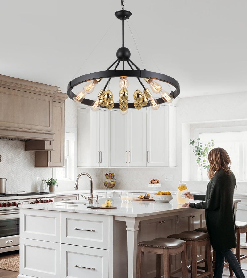 QS ثريا عجلة واغن سوداء وذهبية، 8 أضواء حديثة على طراز المزرعة، دوائر دائرية مع بيض ذهبي لمصابيح غرفة الطعام وغرفة المعيشة وغرفة النوم والمدخل والمطبخ والفندق، مدرجة من UL - Image 3