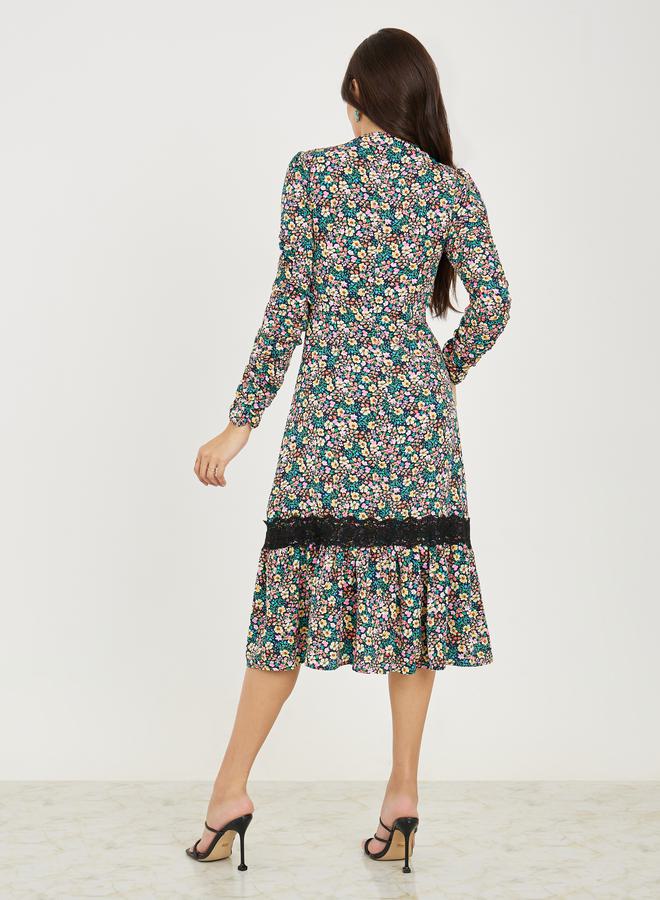 Styli Floral Lace Trim Dress  - Image 4
