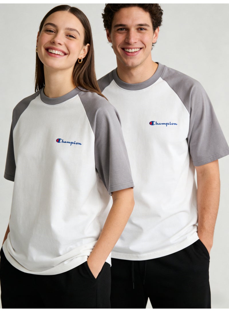 شامبيون Champion Classic Script Logo Raglan T-Shirt | Unisex White & Grey Colorblock Short Sleeve Tee - Image 1